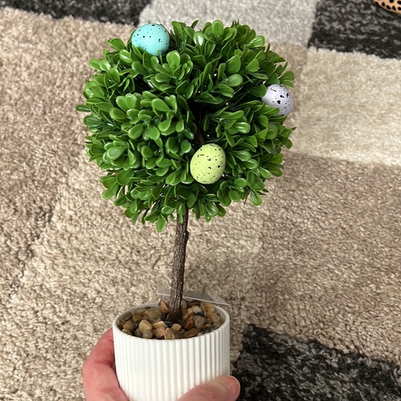 Target Bullseye’s Playground Easter, LED eggs, egg topiary, Bunny tray NWT! - Picture 3 of 7